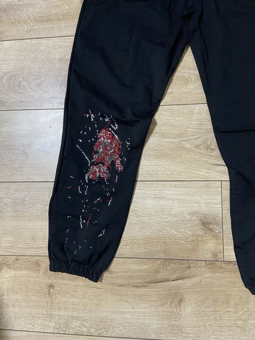 Женский спортивный костюм