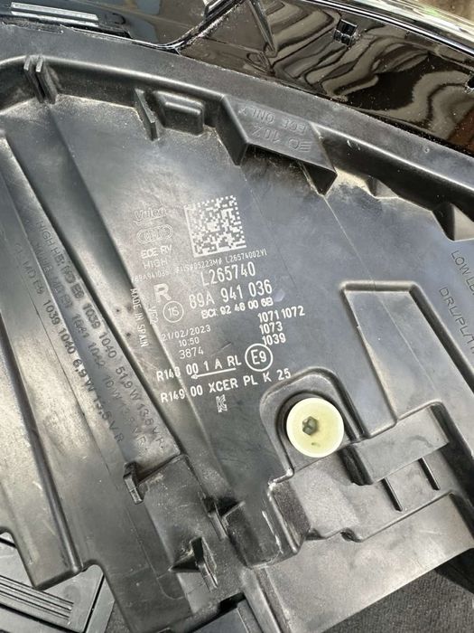 Фари AudiQ4 Matrix