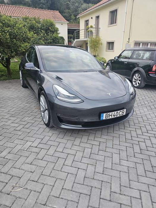 Vendo tesla model 3 2019