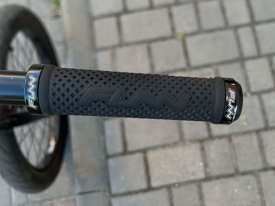 Трюковий велосипед  BMX Kink Launch 20