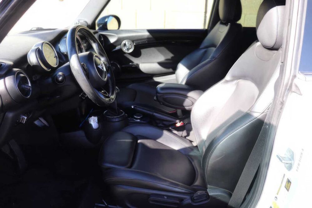 MINI Hardtop 2 Door Cooper S      2016