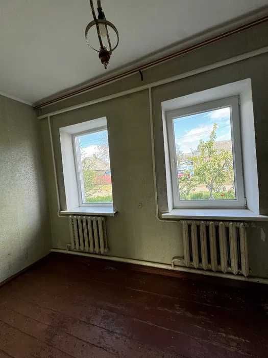 Продаж будинку з ділянкою 6 соток Кущівка (вул.Чернишевського)