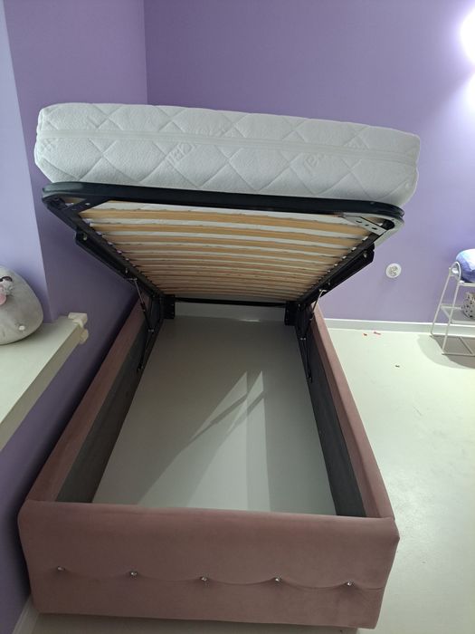 Sprzedam łóżko 90x200