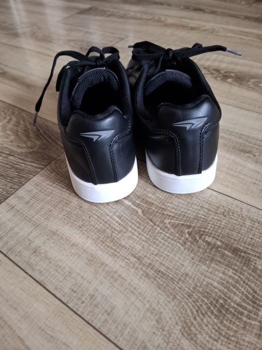Adidasy Sprandi 39