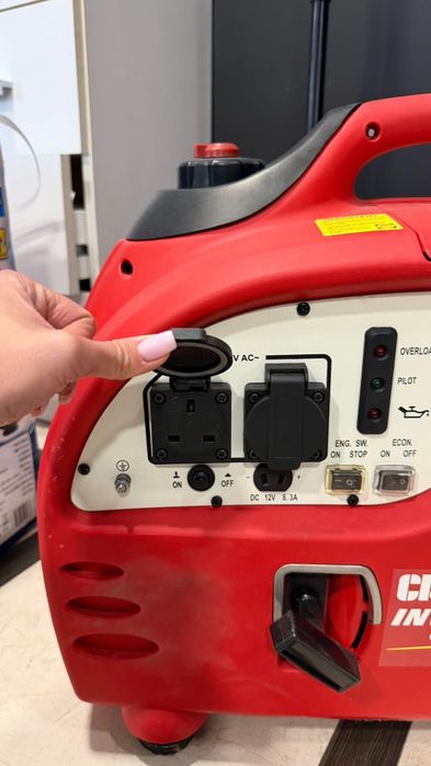 Генератор інвенторний Clarke 2200