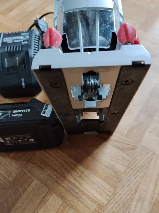 Wyrzynarka graphite 18v