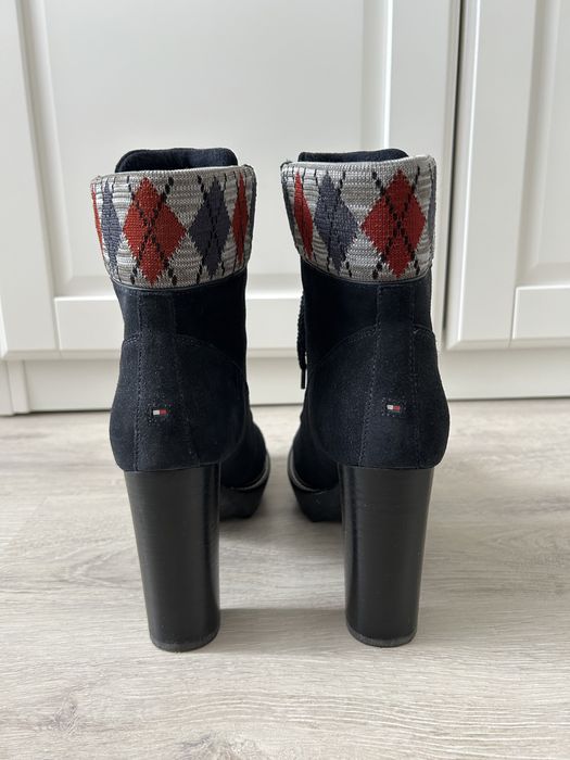 Granatowe botki Tommy Hilfiger