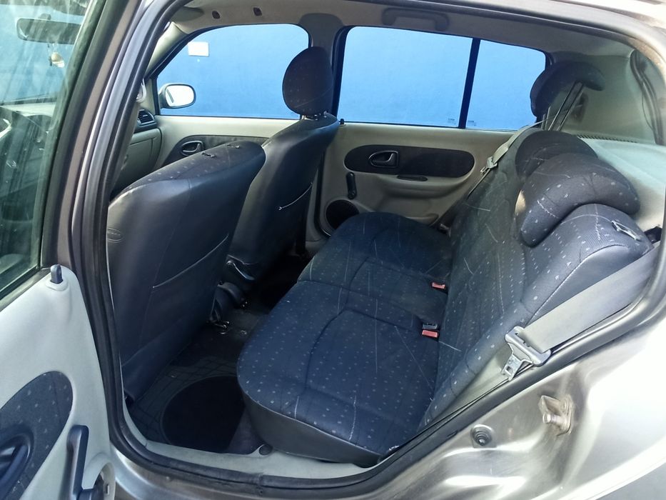Renault Clio — fotografia 7