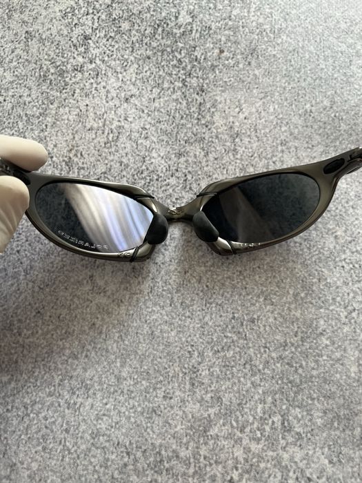 Vintage Oakley romeo metal sunglasses