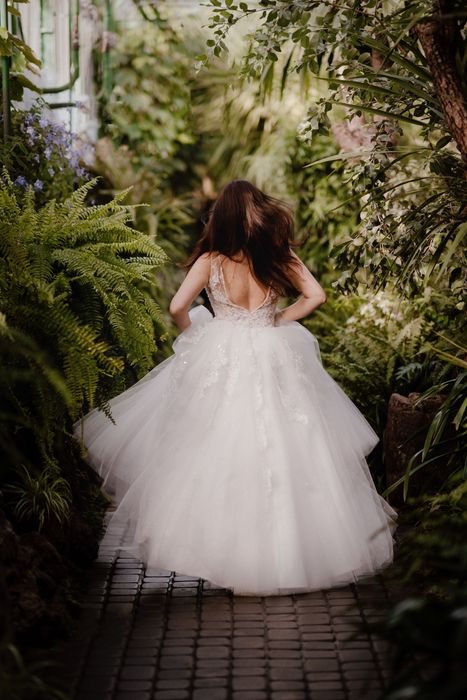 Suknia ślubna  36/38 + odpinany tren