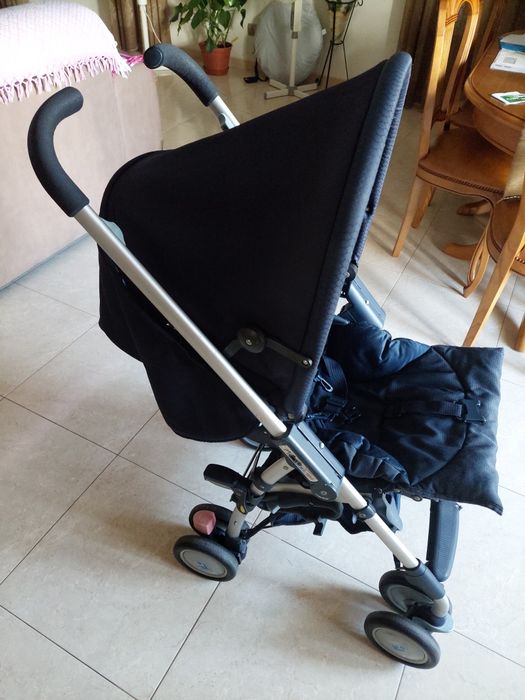 Vendo carrinho de bebé em excelente estado e de qualidade