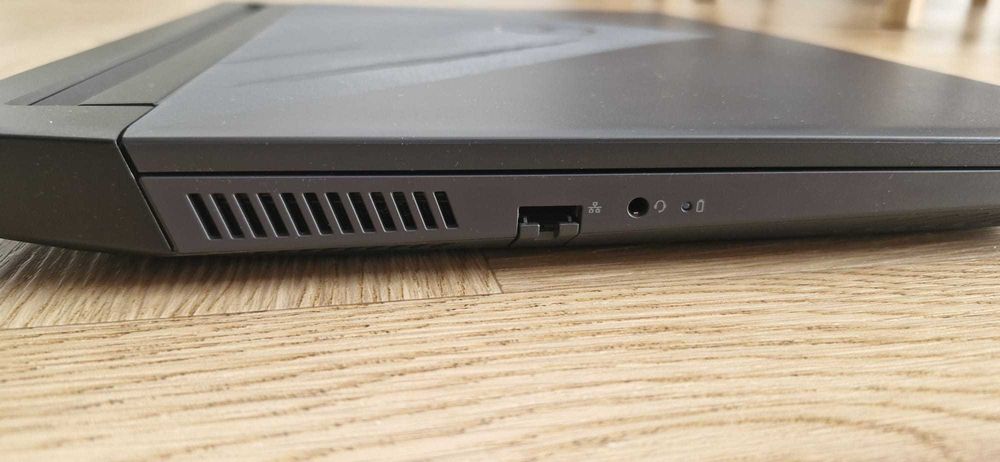 Laptop gamingowy Dell G15 5520