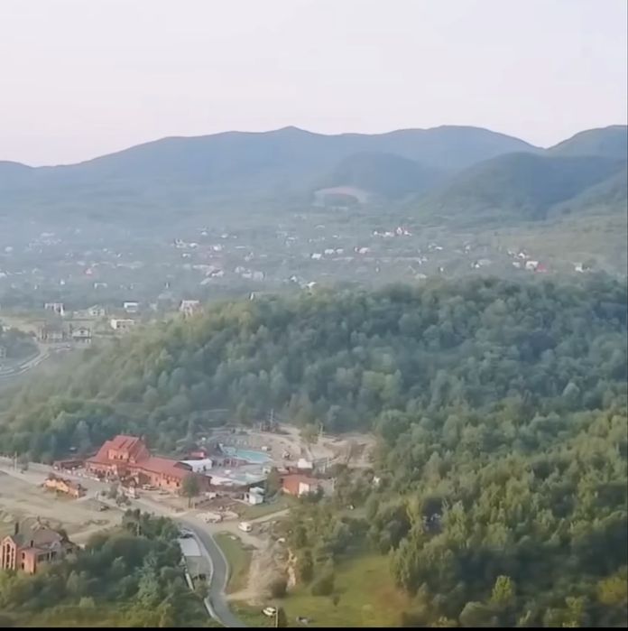 Продам будинок в прикордонній зоні
