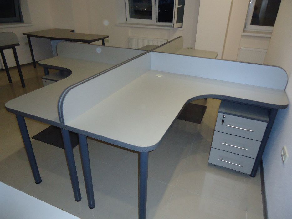 Стол в стиле лофт