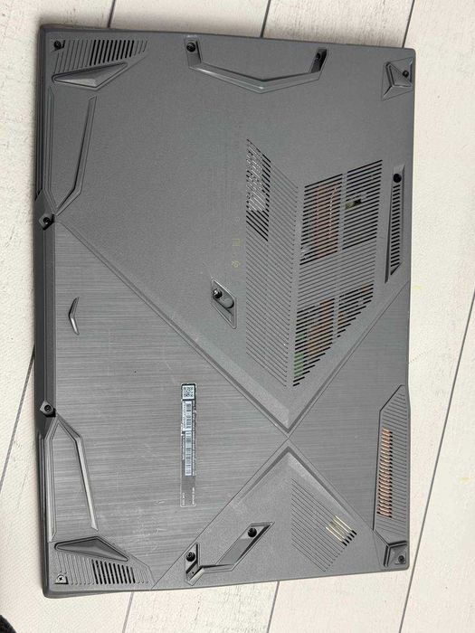 MSI Thin GF63  i5-12450H RTX 2050 16ram ssd 512 gb 144hz