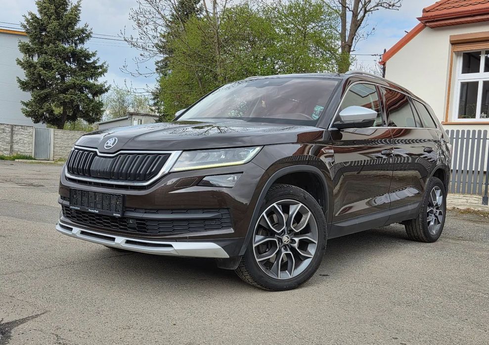 Skoda Kodiaq * SCOUT * DSG * 2,0TDi * Kamera 360 * Alcntara * Grzane fotele *