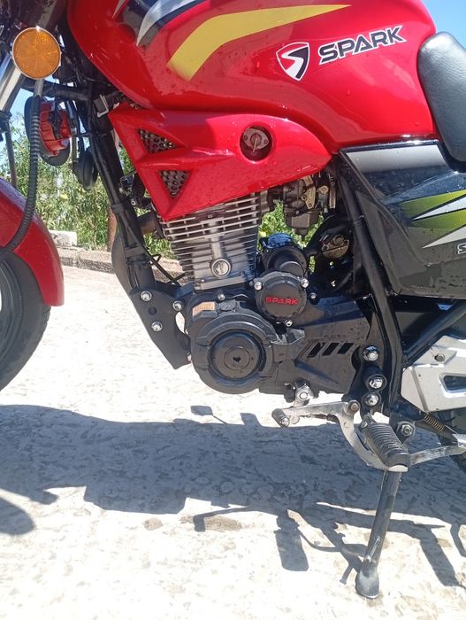 Продам мотоцикл spark -25І 200
