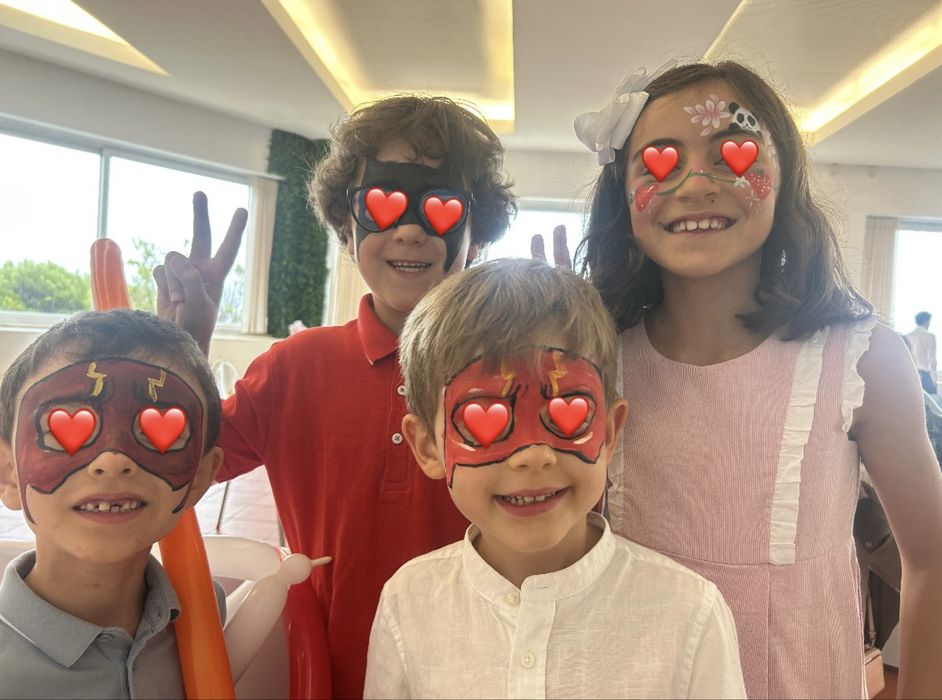 Pinturas faciais e modelação de balões