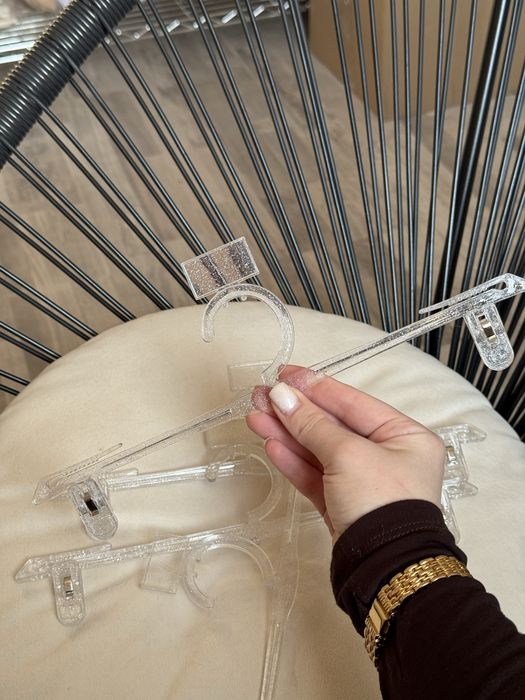 Вішалки для білизни