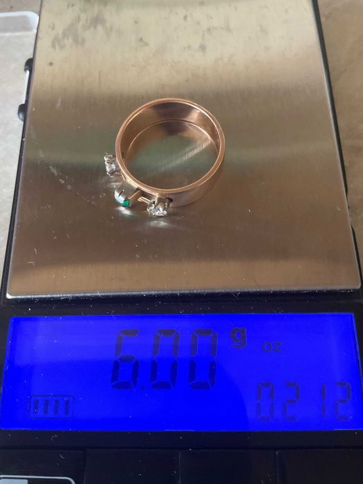 Złoty pierścionek pr. 583.