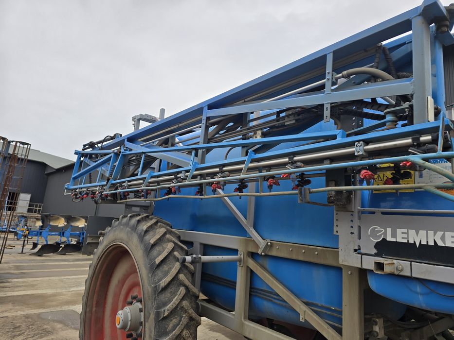 Оприскувач  lemken primus 45