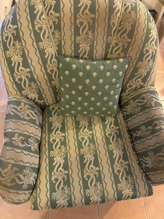 poltrona, conjunto disponivel no perfil.