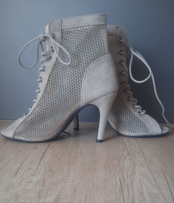 Туфлі жіночі для танців