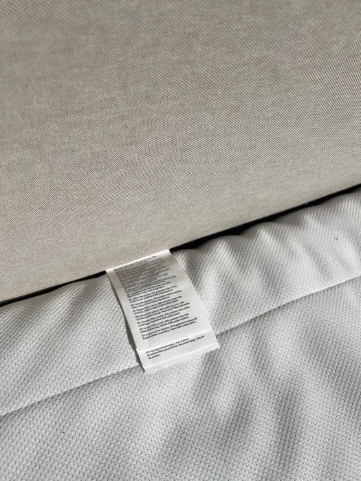 Cama IKEA acolchoada 90x200cm com colchão