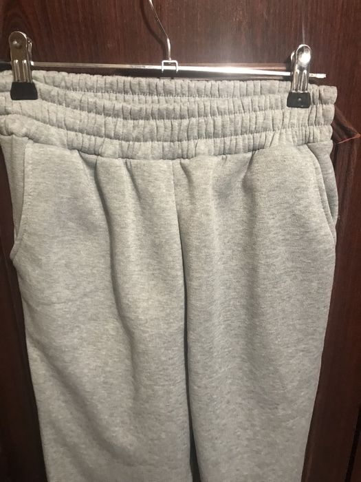 Жіночі спортивні штани утеплені