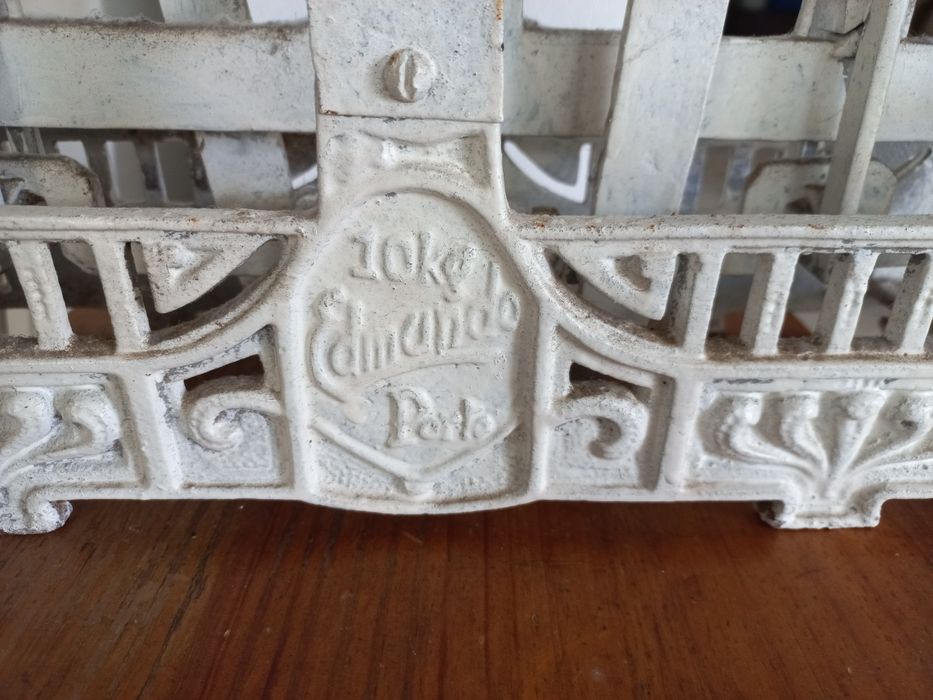 RESERVADO-Balança em ferro