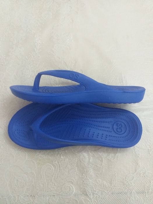 Продам новые шлёпанцы-сланцы