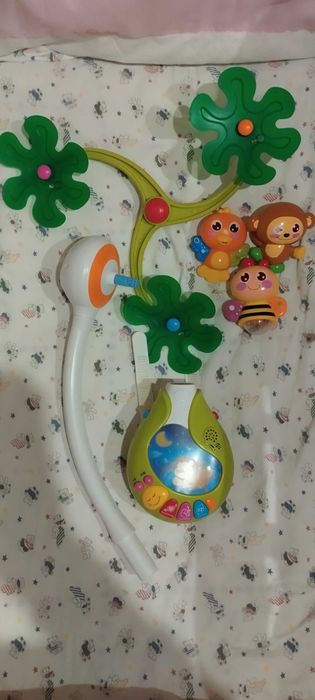 Мобіль, мобиль,подвесная музыкальная игрушка,ходунки Chicco в подарок