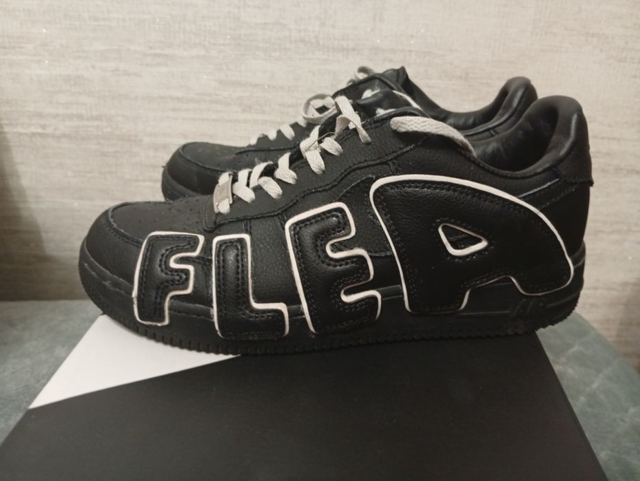 кросівки Nike air flea 39 розмір