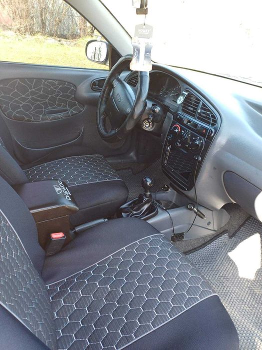 Продам Daewoo Lanos 2003 | 1.5 Газ/Бензин. | Комплектація з кондиціонером та ГУР .