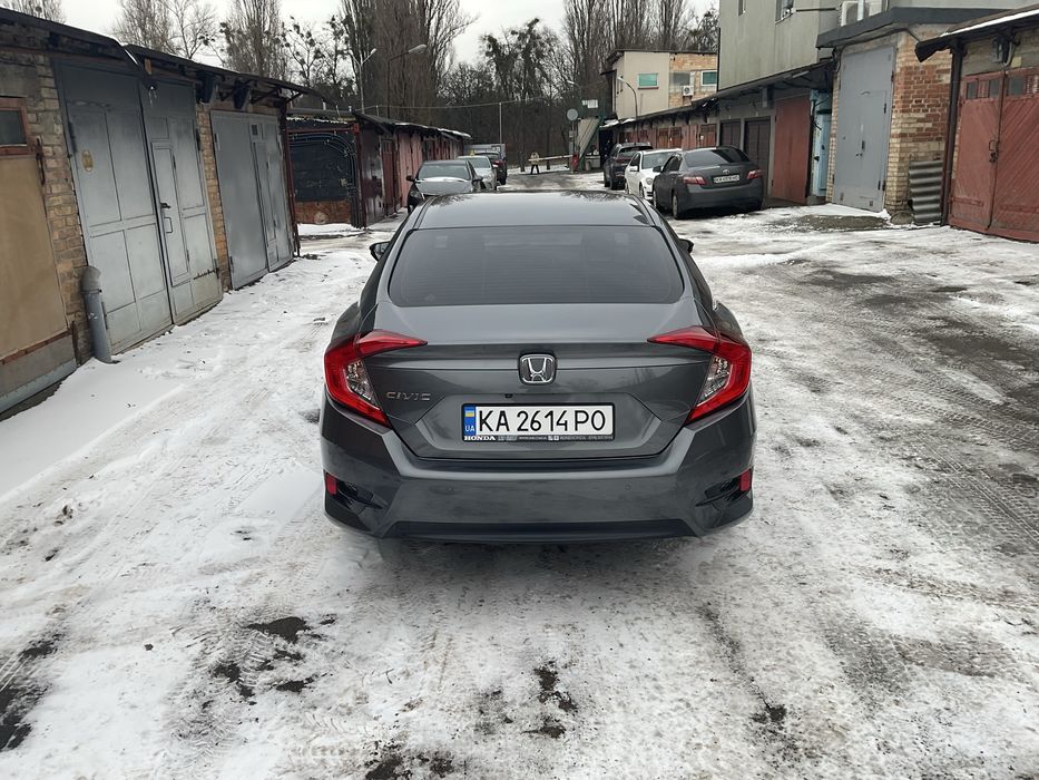 Продам Honda Civik 10 покоління - 1.6 L  i -VTEC MT 125 к с