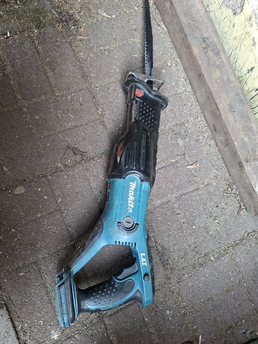 Piła Szablasta Makita 18v DJR181 LXT lisica lisi ogon