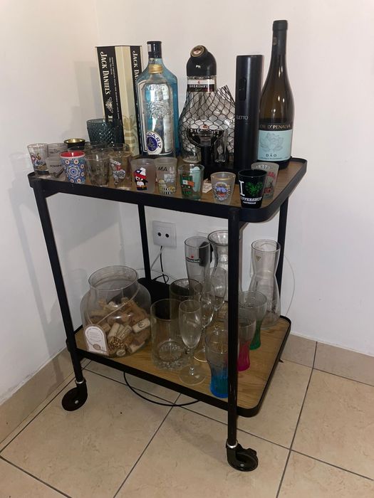 Carrinho bar em otimo estado