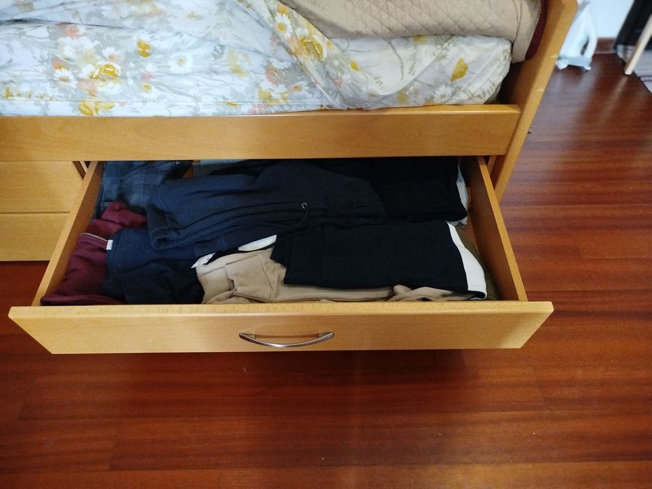 Cama de quarto individual