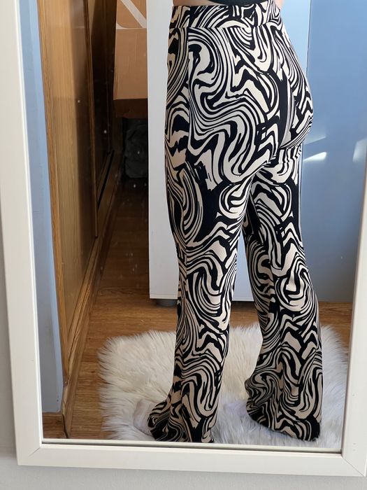 Calças Zebra Stradivarius