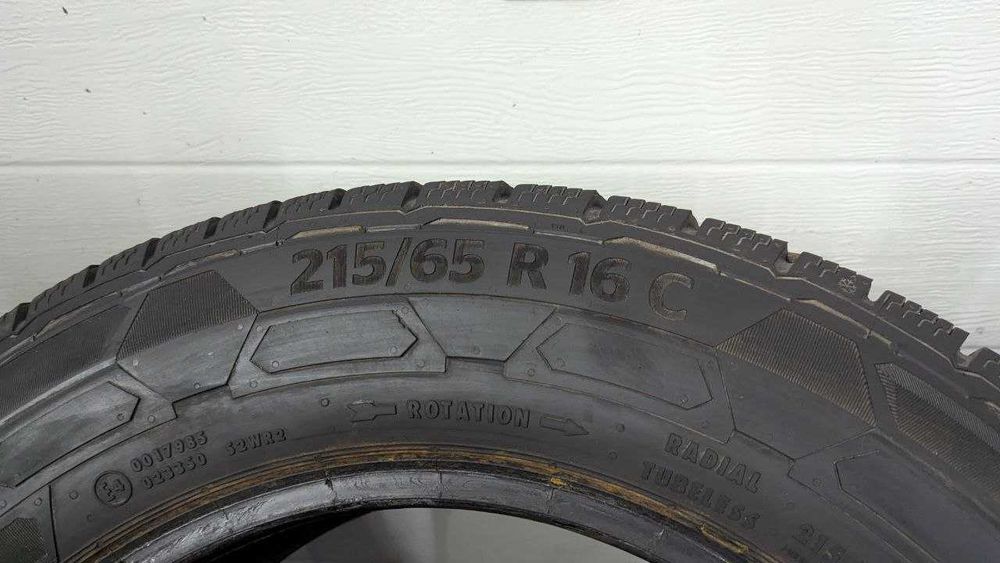 Шини 215/65 R16C 106/104T Continental VanContactWinter