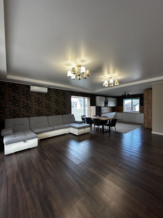 Будинок з Ремонтом та меблями в Бучі, район нової забудови