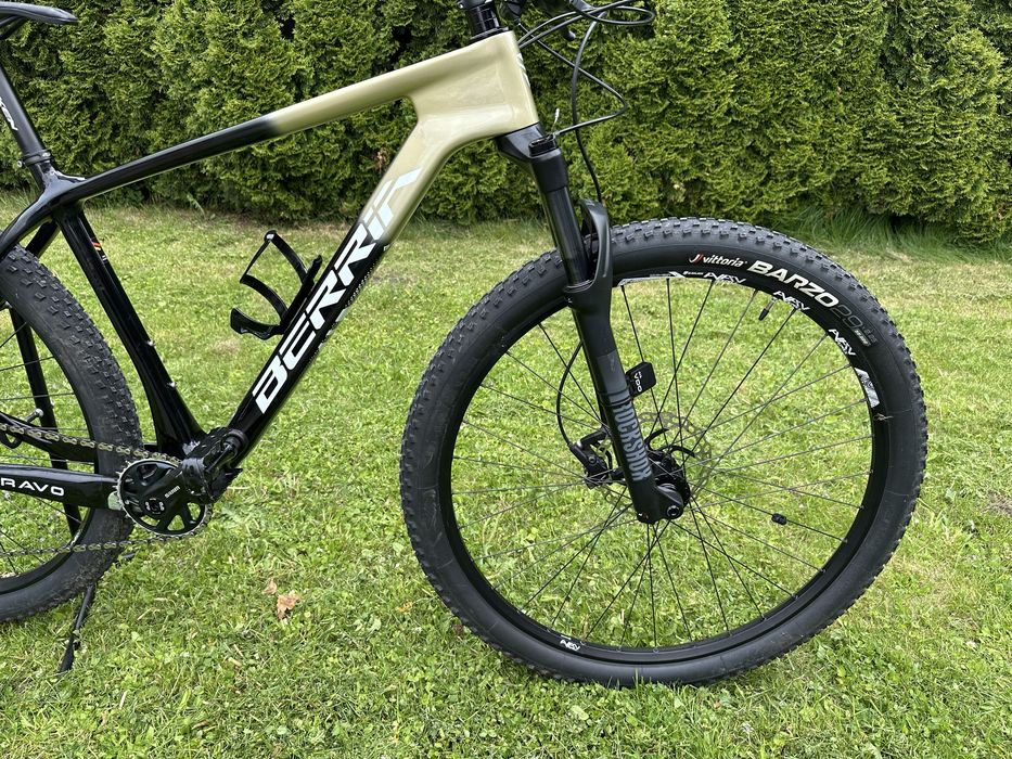 Rower MTB Berria Bravo karbon carbon M