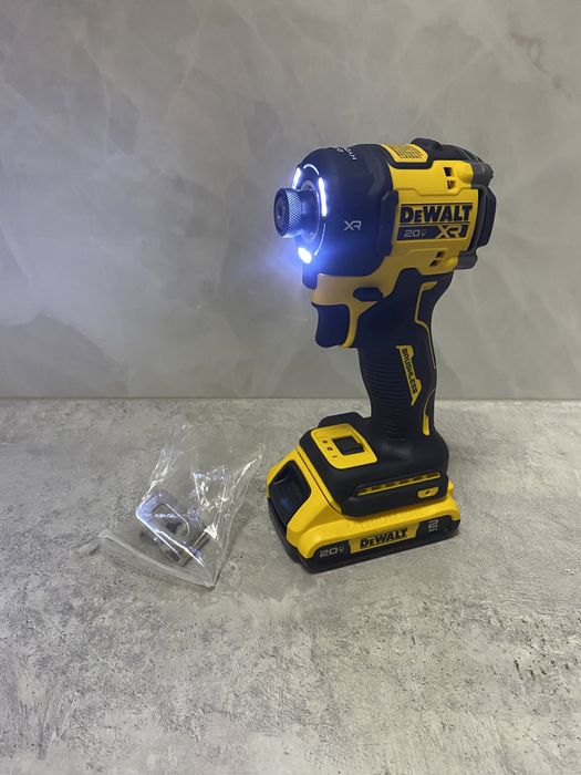 DeWALT DCF870 20Vmax шуруповерт-імпакт гідравлічний привезено з США