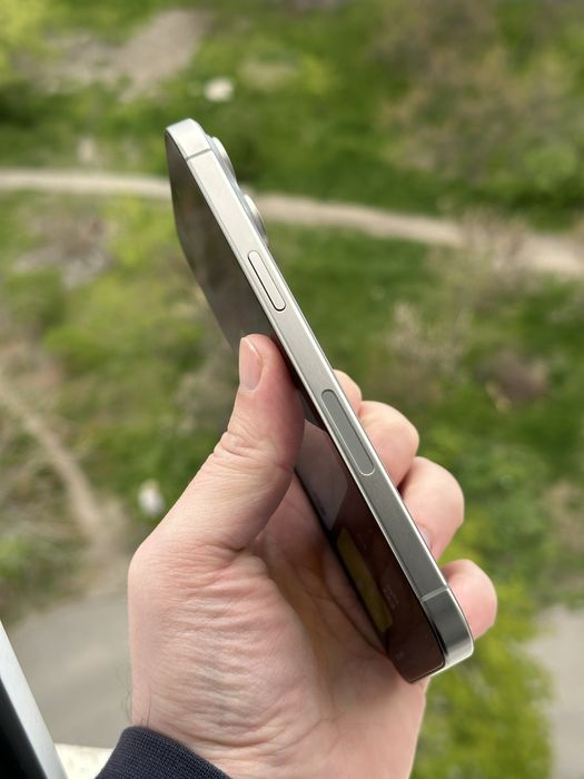 Продам IPhone 15 PRO MAX 256 Neverlock