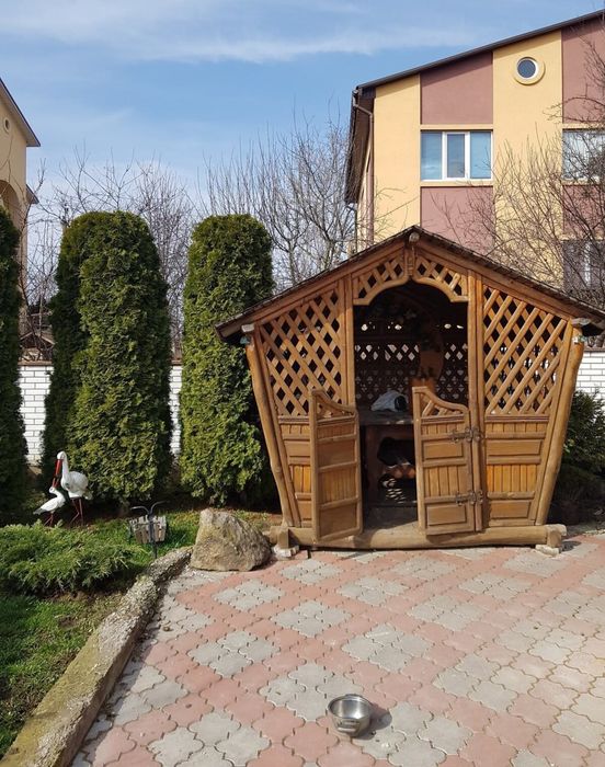 Здається чудовий 4 кімнатний Будинок на Старому Місті.