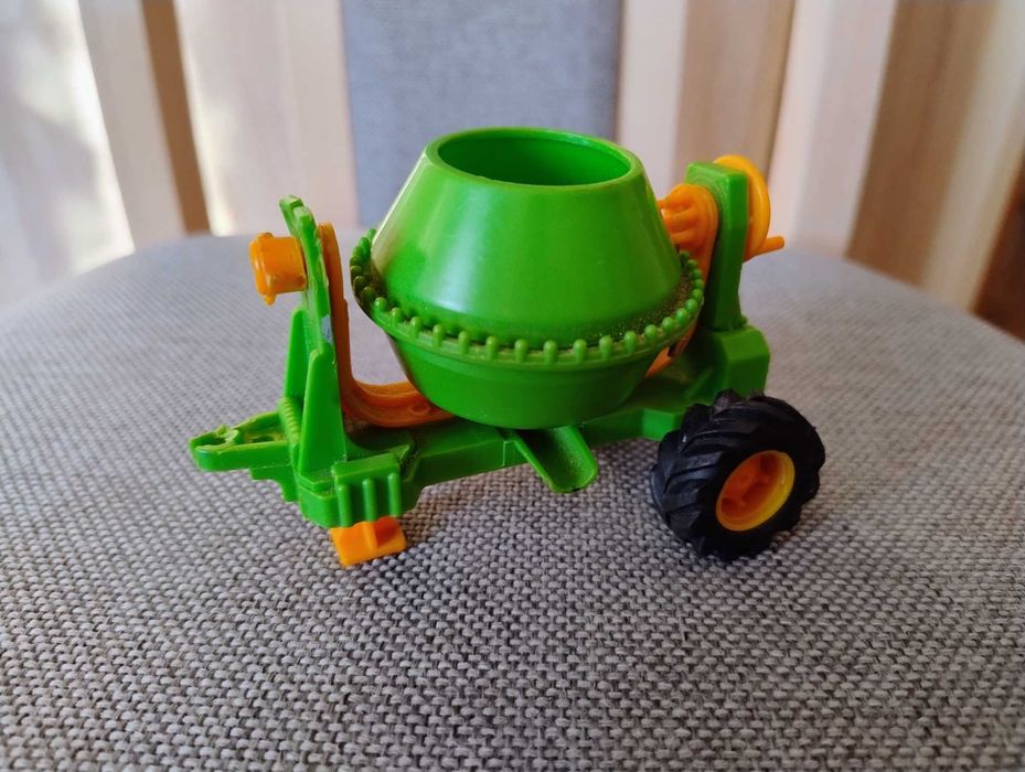 Zabawki pojazdy terenowe retro koparka betoniarka