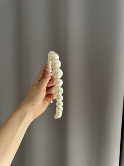 Обруч з перлин.