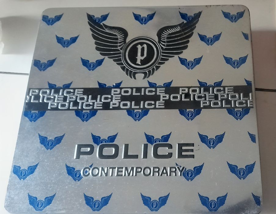 Lata de Água de Toilette  Police - Bom estado