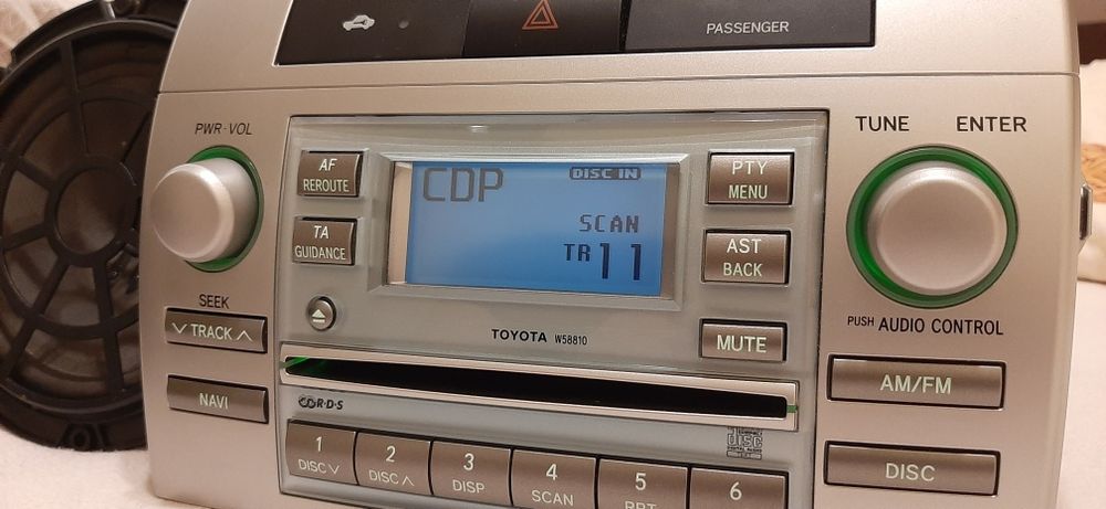 Radio toyota corolla verso w58810 Poprawiona wada Fabryczna