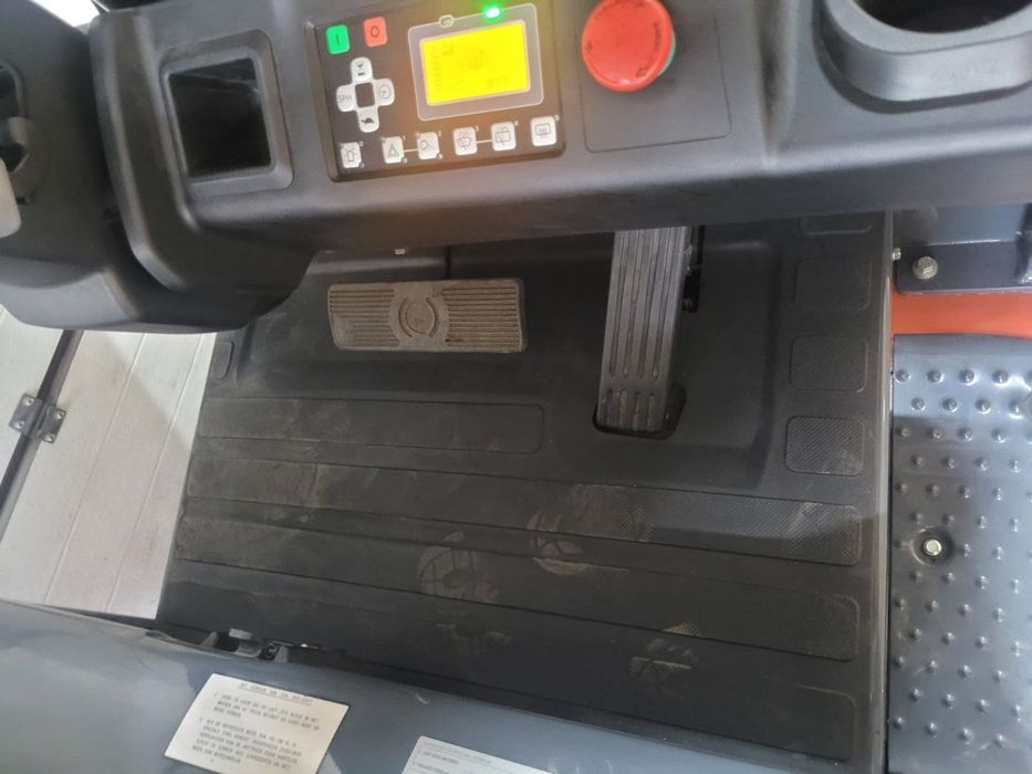 Навантажувач електро, Toyota, вантажопідйомність 3 тонни,